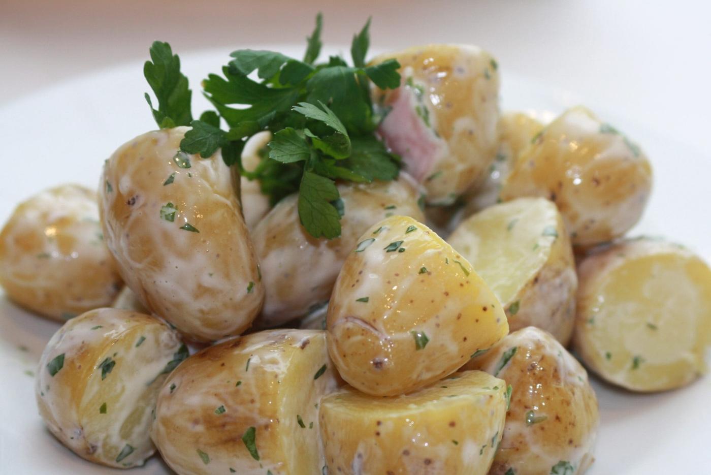 Creamy new potato salad with parsley